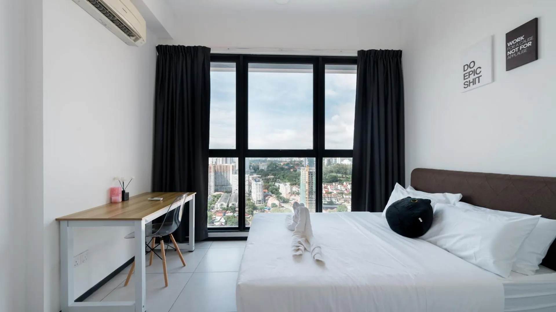 ג'ורג' טאון Seaview Infinity Pool 2Br 2Cp 8Pax Urban Suite ג'ורג' טאון